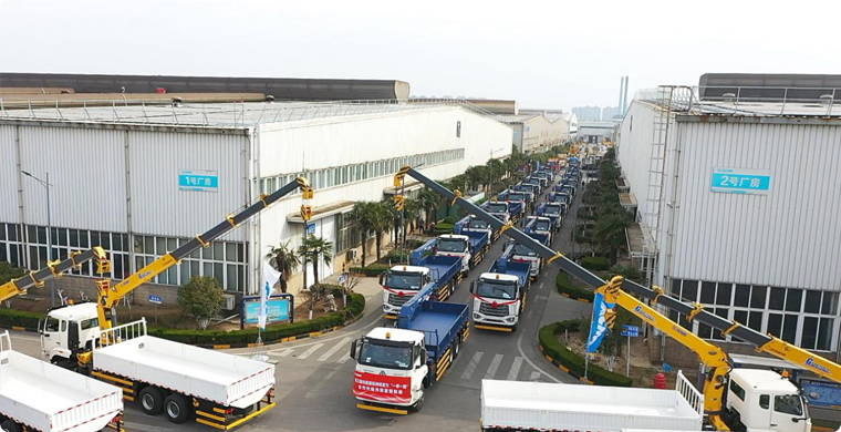 2025年，徐工随车起重机再度开拔“一带一路”，助力当地建设。